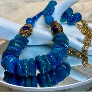 Beautiful EUC Barse Dragons Vein Beaded Necklace with Kyanite/Gold Cabochons